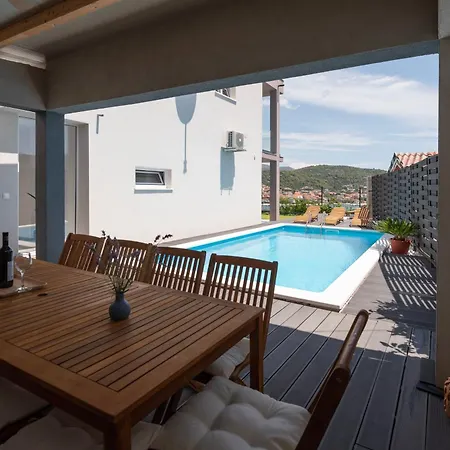 Zen Oaza Villa *